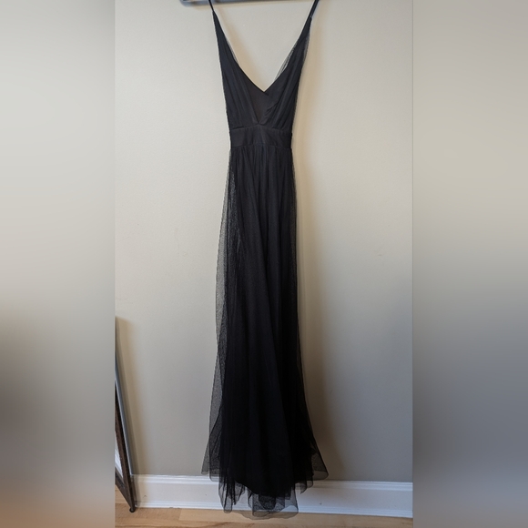 Luxxel Elegant Black Maxi Dress - Picture 2 of 4